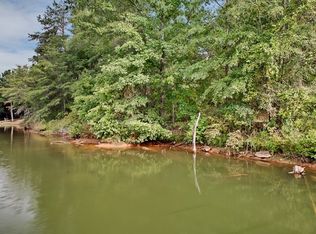 114 Neal Pointe Dr, Chesnee, SC 29323