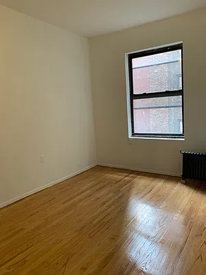 Rented by Dynamik Realty | media 7