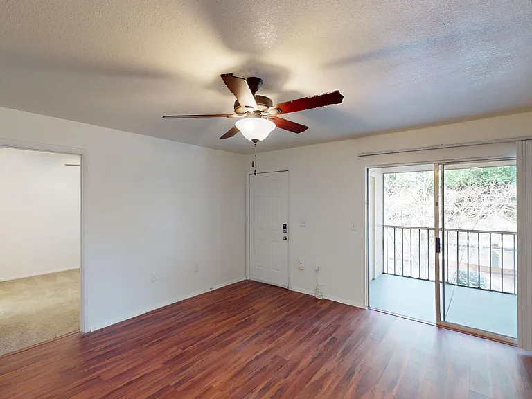 Lakewood Place — Photo 107