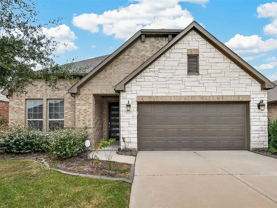 8522 Belfast Manor Ln