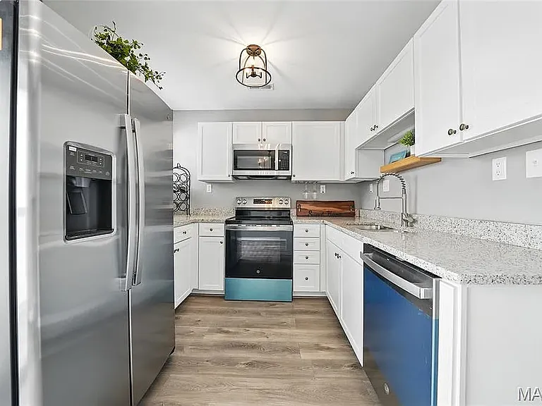 151 Imperial Crown Way #J — Photo 11