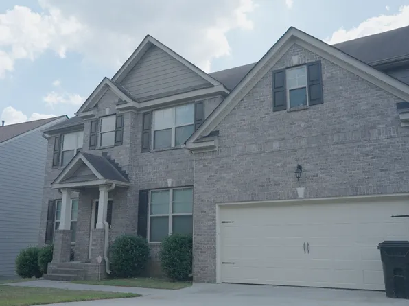 5882 Savannah River Rd, College Park, GA 30349