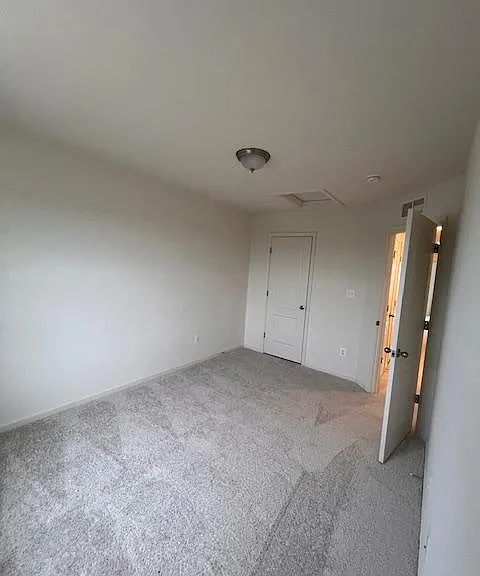 119 Clifton Mnr — Photo 12