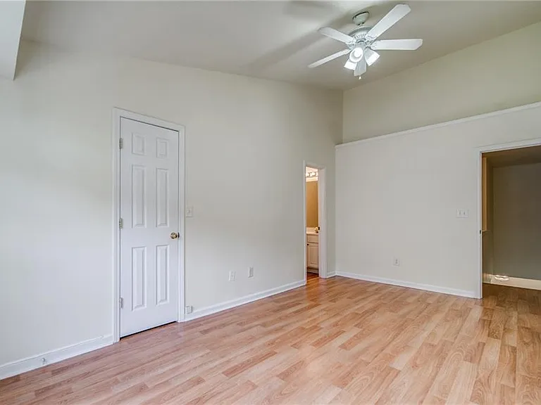 3285 Hidden Cove Cir — Photo 22