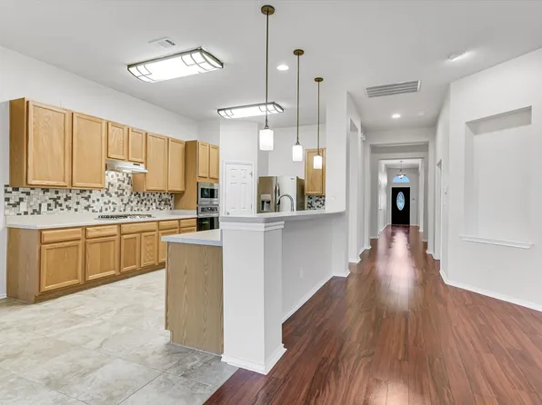 802 Sykes Ct, Pflugerville, TX 78660