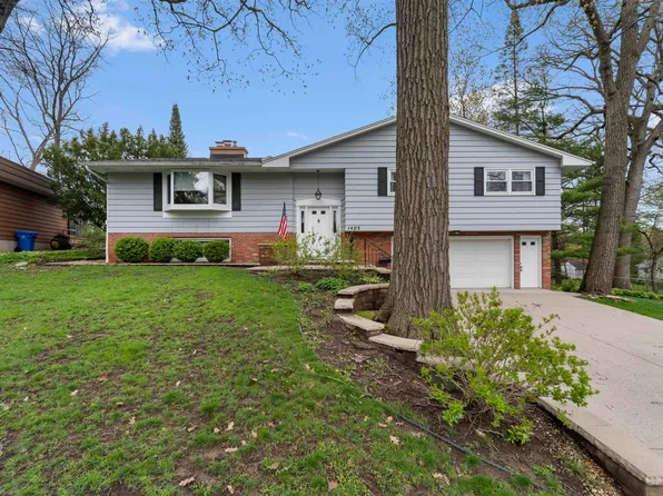 1403 Joyce Rd, Monona, WI 53716