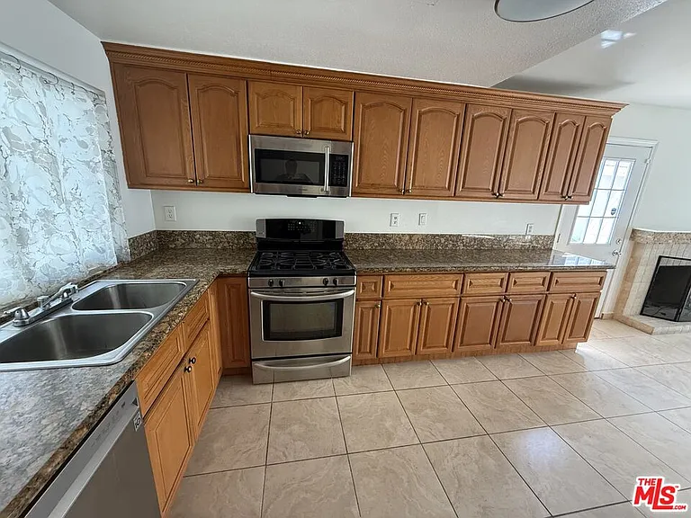 5867 Cape Horn Dr — Photo 7
