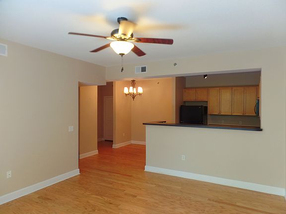 2nd image of 1315 East Blvd Unit 307