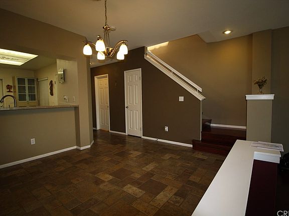 4th image of 24520 McBean Pkwy APT 3