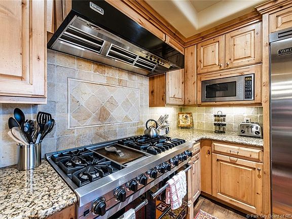5th image of 8902 Empire Club Dr #306