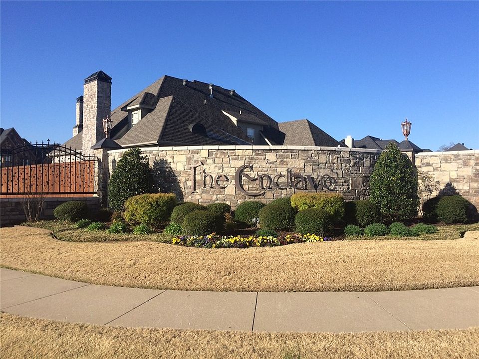 1st image of 4198 Saint Johns Wood St #14
