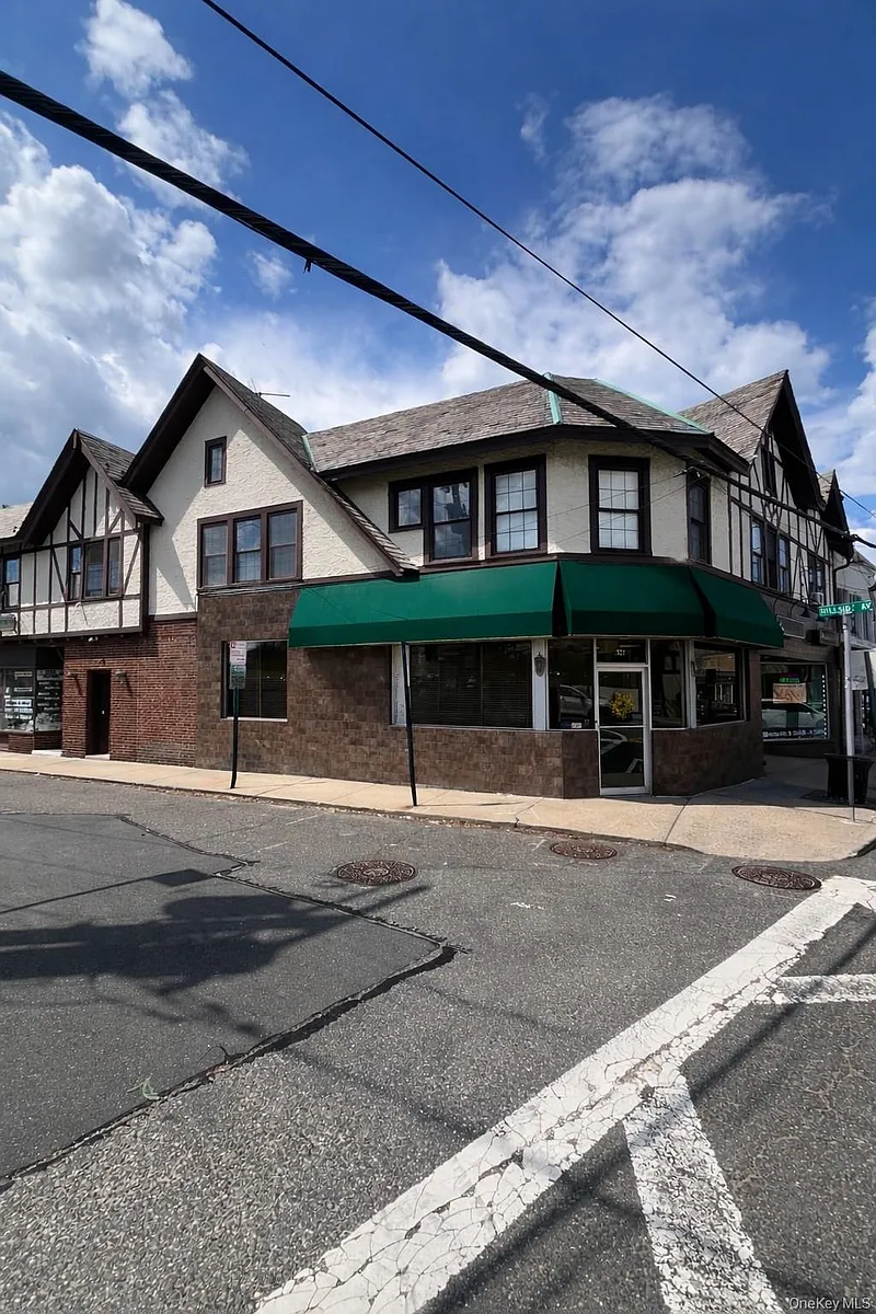 Building Photo - 3 Hillside Ave #1