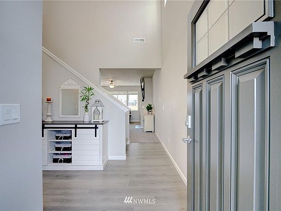 4th image of 2422 200th Street Ct E
