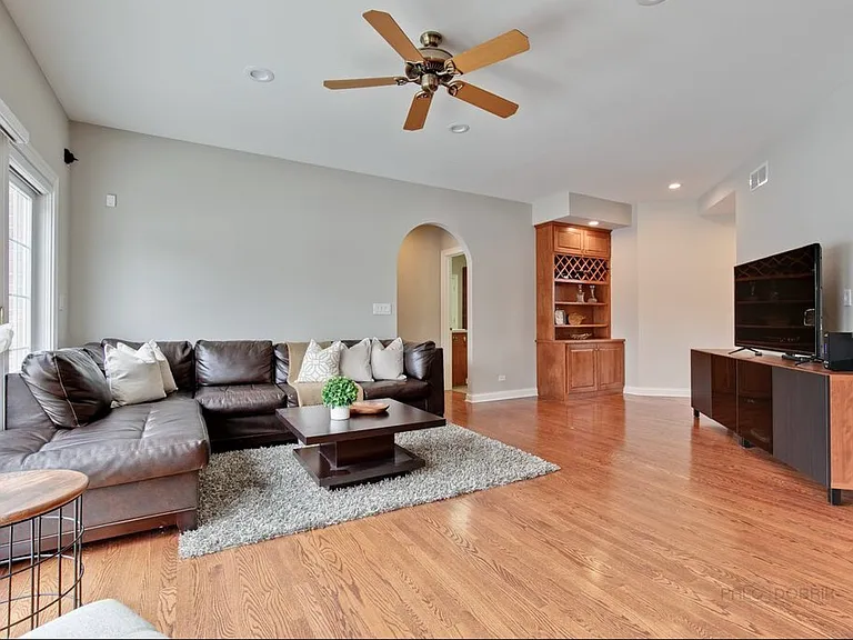 1438 Butler Ct — Photo 14
