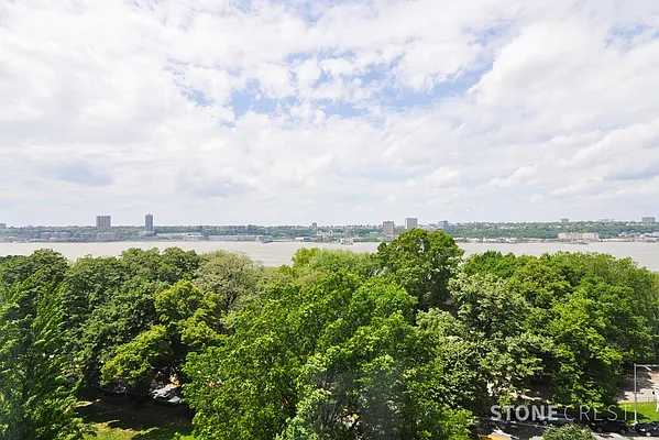 Rented by Stonecrest Realty | media 7