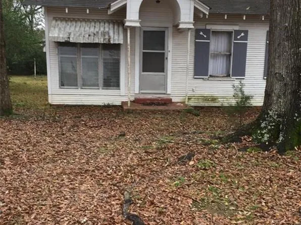 301 S 2nd St, Vivian, LA 71082
