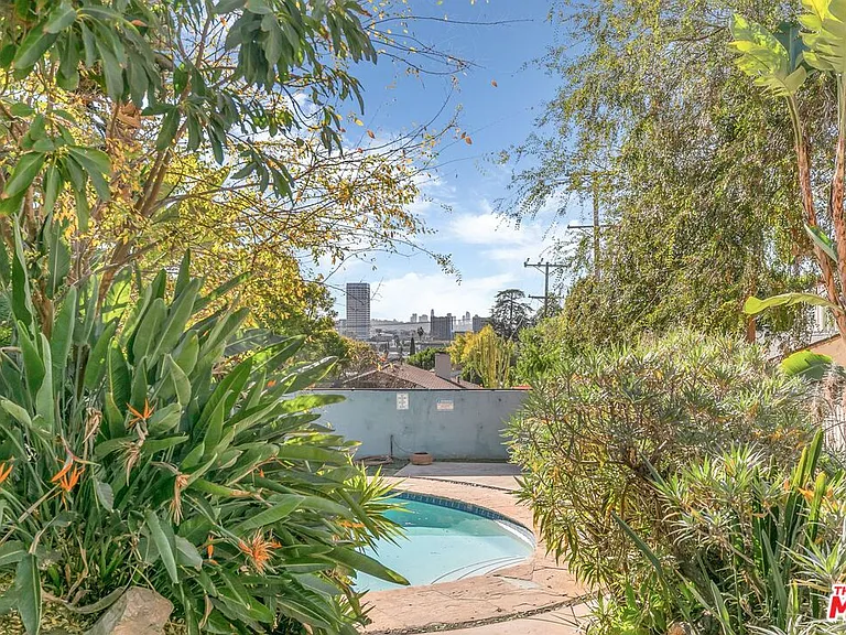 1530 Valley View Rd — Photo 55