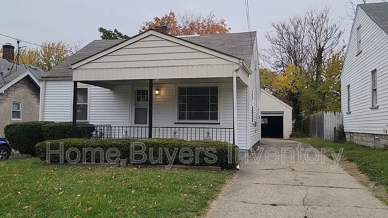 4 bed, 1.5 bath, 1488 sqft, $1,195 — Photo 1