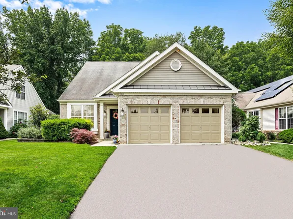 103 Devon Ln, Hainesport, NJ 08036