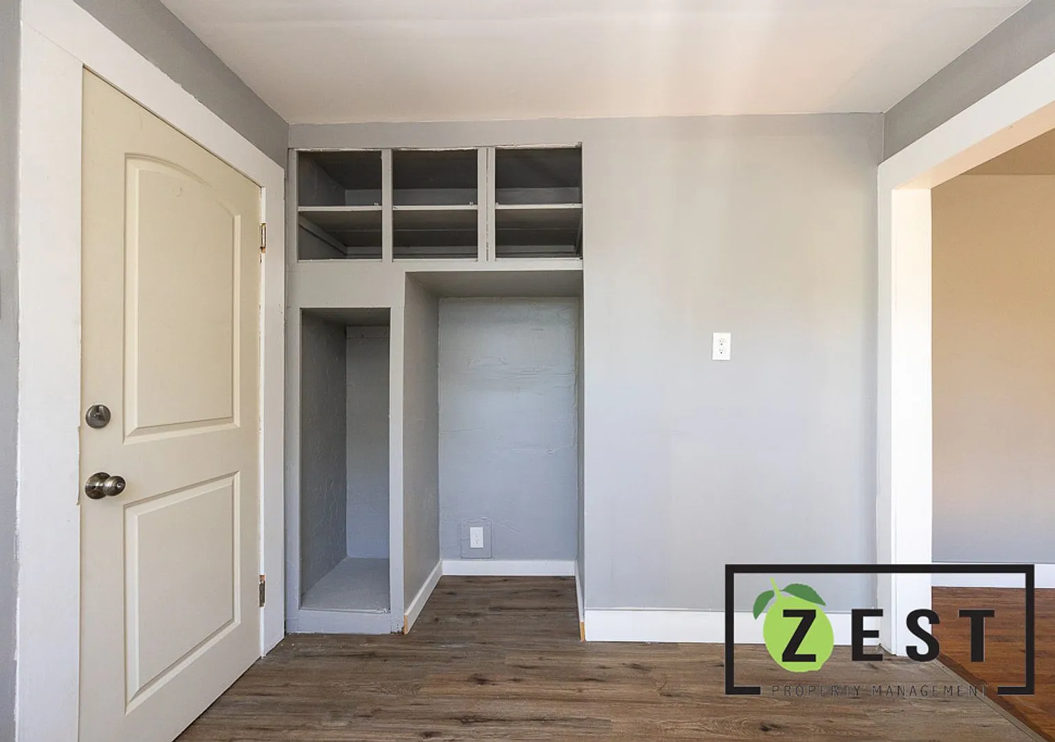 5235 Haverhill — Photo 3