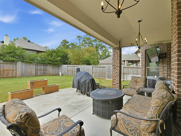 17611 Fossil Ridge Ln — Photo 33