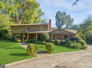 1725 Loch Lomond Trl SW, Atlanta, GA 30331