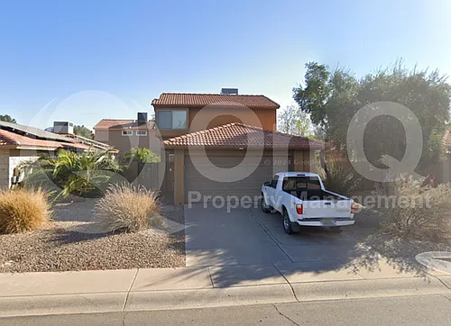 1959 N Blackstone Dr Photo 1