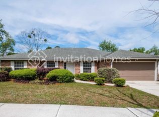 6896 Plum Lake Dr E, Jacksonville, FL 32222
