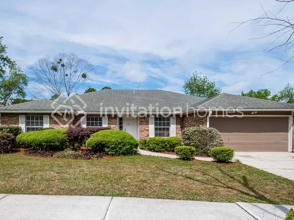 6896 Plum Lake Dr E, Jacksonville, FL 32222
