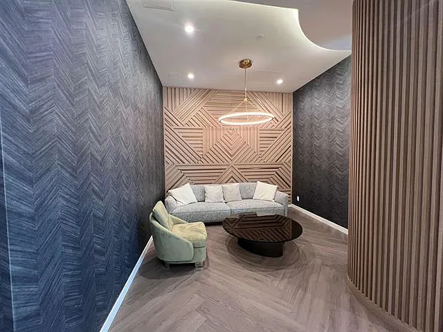 1 bed, 563 sqft, $1,880 — Photo 3