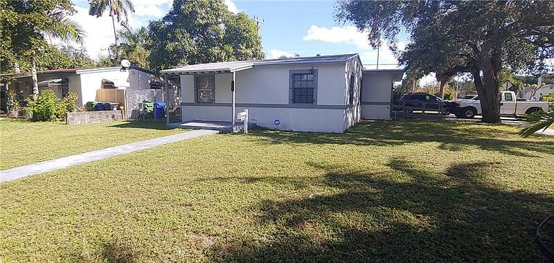1st image of 500 NW 15th Ave