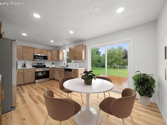 5th image of 206 W Hemlock St