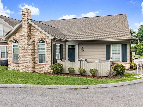 5th image of 1304 Blue Sky Ln #0