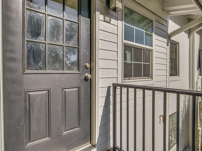 1515 E Lakeview Ave #D — Photo 32