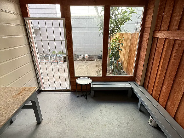 21st Ave — Photo 6