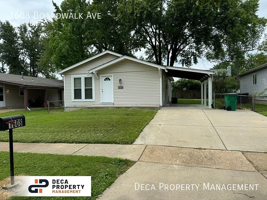 1608 Boardwalk Ave photo 1