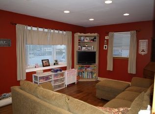 292 Ackerman Pl, Pompton Lakes, NJ 07442