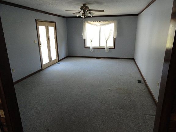 3rd image of 5195 Oakland Blvd