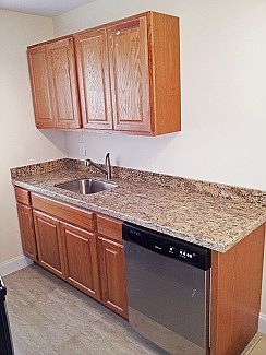 1st image of 607 NE 29th Dr APT 28
