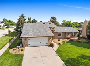 1136 Ranchwood Dr, Shorewood, IL