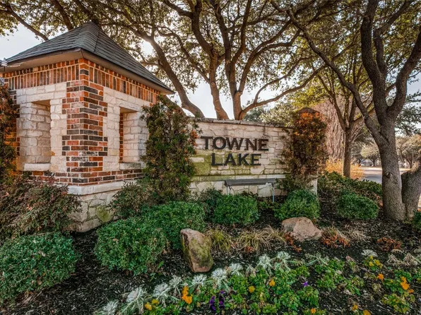 4160 Towne Green Cir, Addison, TX 75001