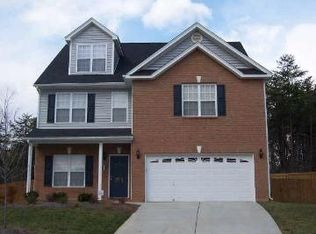 5915 Laurel Creek Ct, Greensboro, NC 27405