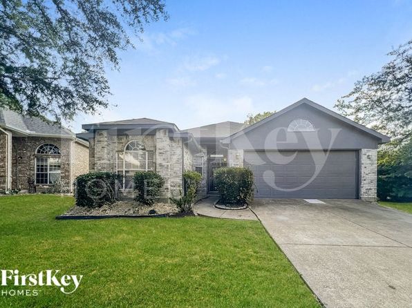 1446 Cross Courts Dr