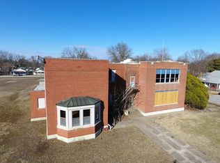 300 S Spring St, Nevada, MO 64772