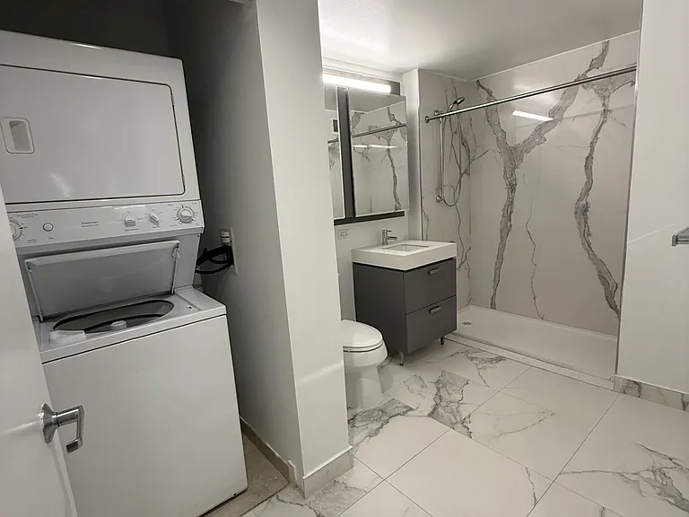 22 E 1st St #406 — Photo 10