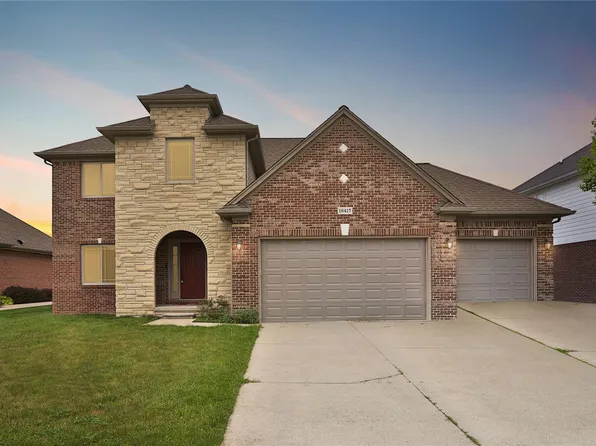 16417 Bishopsgate Dr, Macomb, MI 48044