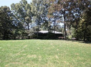 1929 Thompson Dr, Concord, NC 28025