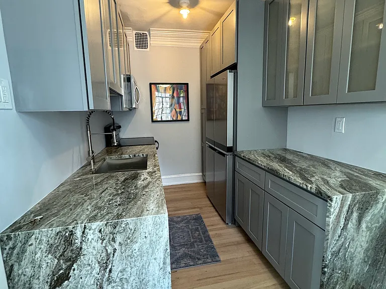 1212 Delaware Ave #D3 — Photo 4