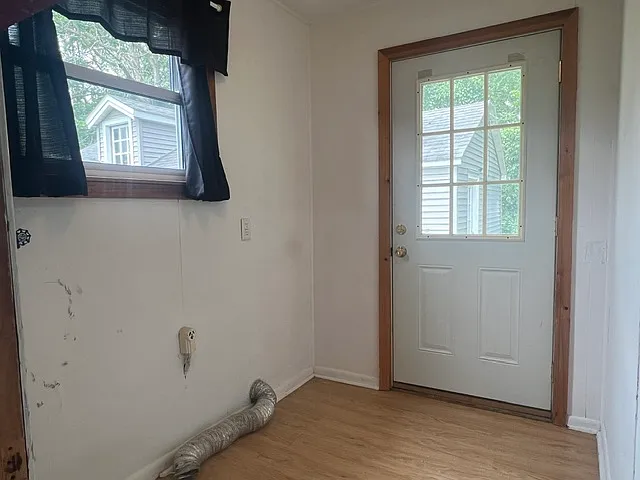 8609 Aitken Ave — Photo 9