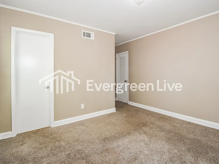4699 Durbin Ave — Photo 10
